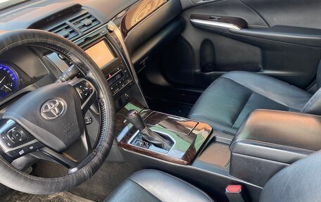 Toyota Camry, 2016 год, 1 900 000 рублей, 5 фотография