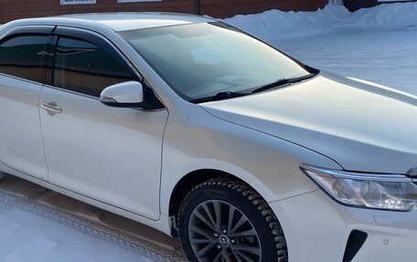 Toyota Camry, 2016 год, 1 900 000 рублей, 3 фотография