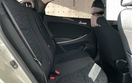 Hyundai Solaris II рестайлинг, 2015 год, 1 080 000 рублей, 13 фотография