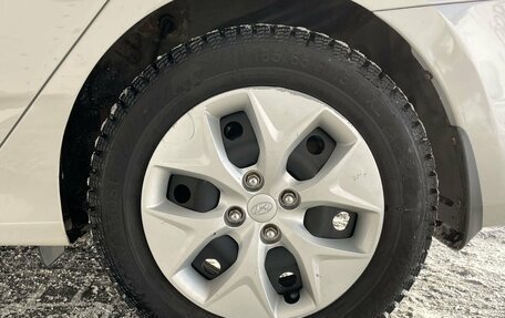 Hyundai Solaris II рестайлинг, 2015 год, 1 080 000 рублей, 19 фотография