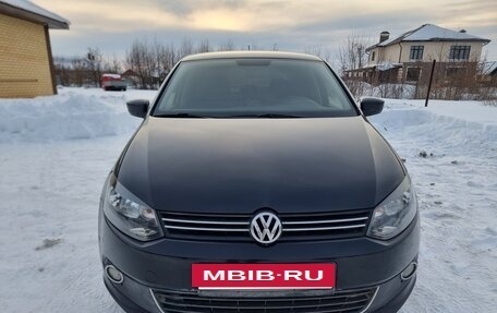 Volkswagen Polo VI (EU Market), 2013 год, 915 000 рублей, 24 фотография