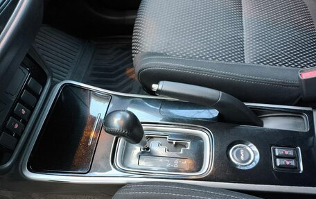 Mitsubishi Outlander III рестайлинг 3, 2017 год, 1 550 000 рублей, 7 фотография