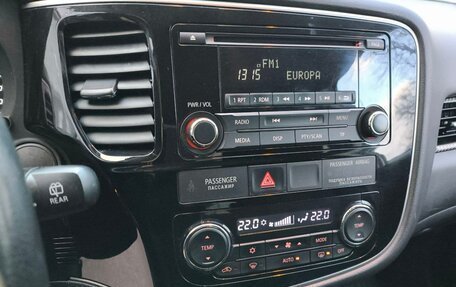 Mitsubishi Outlander III рестайлинг 3, 2017 год, 1 550 000 рублей, 5 фотография