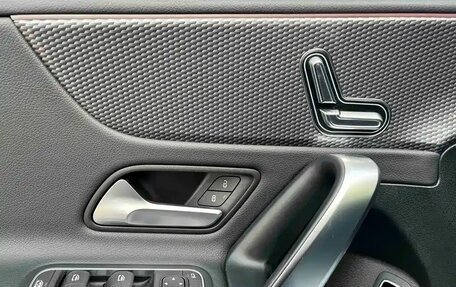 Mercedes-Benz A-Класс, 2022 год, 2 281 000 рублей, 11 фотография