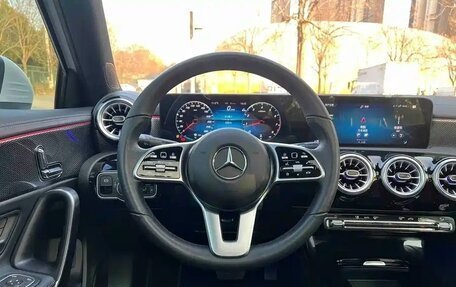 Mercedes-Benz A-Класс, 2022 год, 2 281 000 рублей, 13 фотография