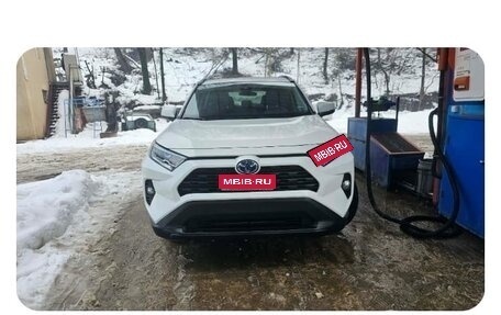 Toyota RAV4, 2021 год, 2 850 000 рублей, 1 фотография