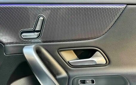 Mercedes-Benz A-Класс, 2022 год, 2 281 000 рублей, 21 фотография