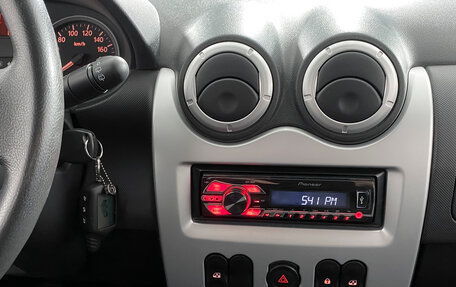 Renault Sandero I, 2013 год, 689 000 рублей, 17 фотография