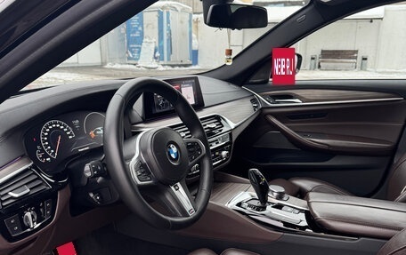 BMW 5 серия, 2018 год, 4 599 999 рублей, 15 фотография