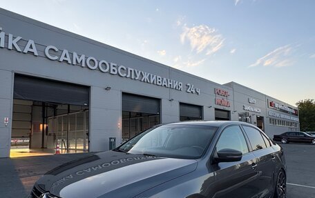 Volkswagen Jetta VI, 2016 год, 1 800 000 рублей, 6 фотография