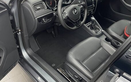 Volkswagen Jetta VI, 2016 год, 1 800 000 рублей, 13 фотография