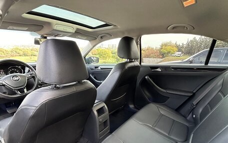 Volkswagen Jetta VI, 2016 год, 1 800 000 рублей, 17 фотография