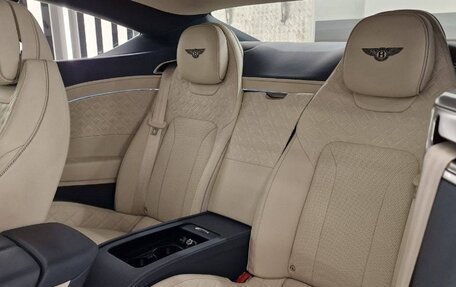 Bentley Continental GT III, 2019 год, 18 500 000 рублей, 16 фотография