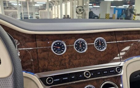 Bentley Continental GT III, 2019 год, 18 500 000 рублей, 23 фотография