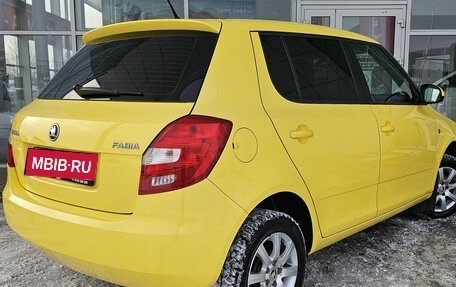 Skoda Fabia II, 2013 год, 799 000 рублей, 2 фотография