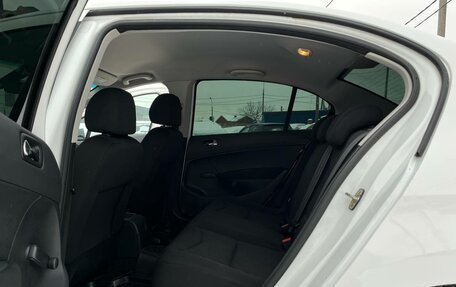 Peugeot 408 I рестайлинг, 2013 год, 635 000 рублей, 11 фотография