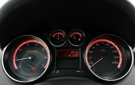 Peugeot 408 I рестайлинг, 2013 год, 635 000 рублей, 17 фотография