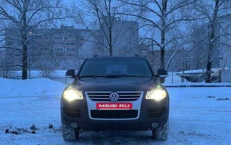 Volkswagen Touareg III, 2008 год, 1 220 000 рублей, 2 фотография