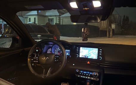 Hyundai Elantra, 2021 год, 1 970 000 рублей, 8 фотография