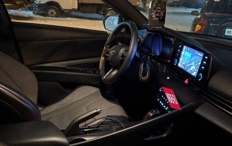 Hyundai Elantra, 2021 год, 1 970 000 рублей, 12 фотография