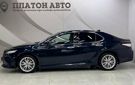 Toyota Camry, 2018 год, 3 100 000 рублей, 4 фотография