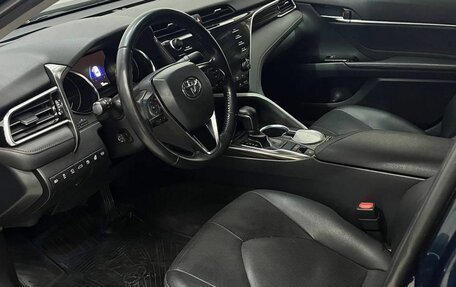 Toyota Camry, 2018 год, 3 100 000 рублей, 14 фотография