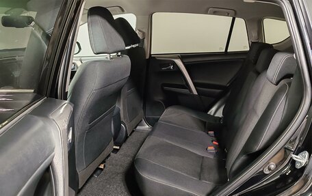 Toyota RAV4, 2017 год, 2 299 000 рублей, 12 фотография