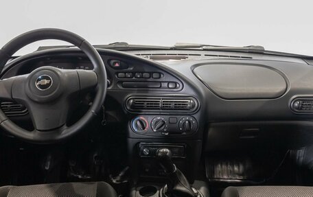 Chevrolet Niva I рестайлинг, 2015 год, 700 000 рублей, 6 фотография