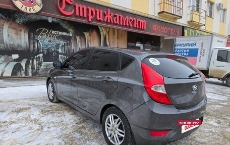 Hyundai Solaris II рестайлинг, 2011 год, 663 000 рублей, 4 фотография