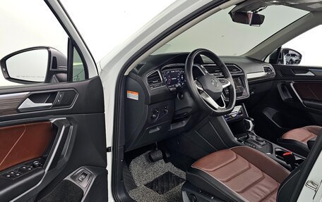 Volkswagen Tiguan, 2024 год, 4 099 000 рублей, 12 фотография