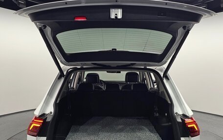 Volkswagen Tiguan, 2024 год, 4 099 000 рублей, 19 фотография