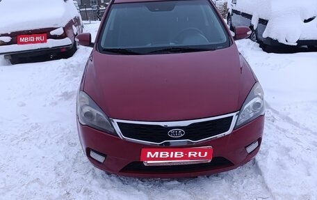KIA cee'd I рестайлинг, 2010 год, 710 000 рублей, 1 фотография