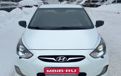 Hyundai Solaris II рестайлинг, 2012 год, 650 000 рублей, 1 фотография