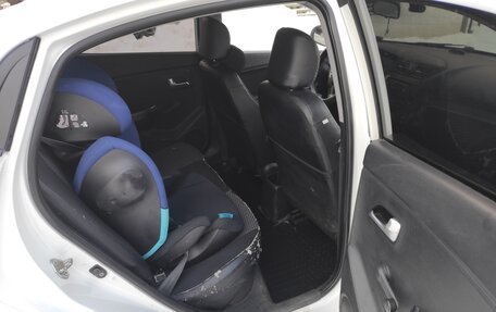 KIA Rio III рестайлинг, 2011 год, 530 000 рублей, 13 фотография