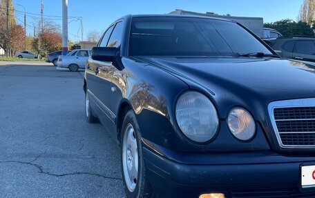 Mercedes-Benz E-Класс, 1996 год, 500 000 рублей, 3 фотография