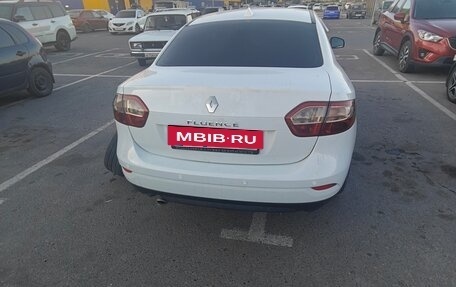 Renault Fluence I, 2014 год, 880 000 рублей, 2 фотография