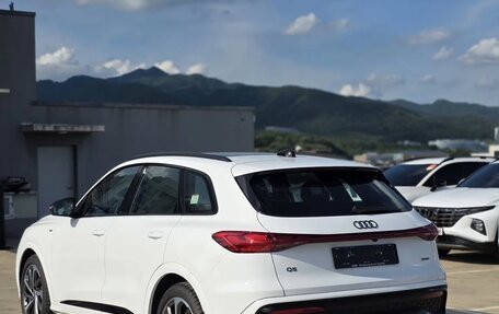 Audi Q5, 2025 год, 6 940 000 рублей, 4 фотография