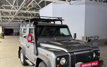 Land Rover Defender I, 2012 год, 3 100 000 рублей, 6 фотография