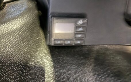 Land Rover Defender I, 2012 год, 3 100 000 рублей, 20 фотография