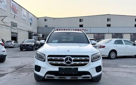 Mercedes-Benz GLB, 2022 год, 2 611 000 рублей, 2 фотография