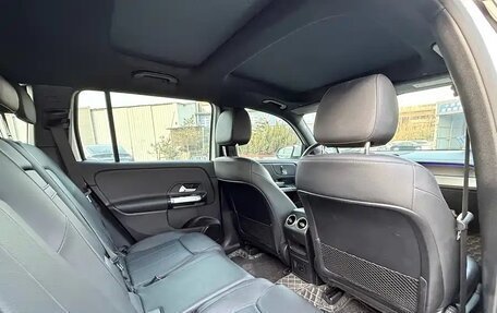 Mercedes-Benz GLB, 2022 год, 2 611 000 рублей, 14 фотография