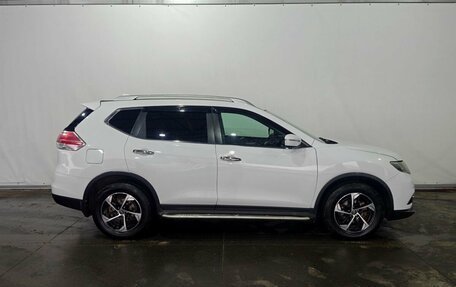 Nissan X-Trail, 2017 год, 1 645 000 рублей, 8 фотография