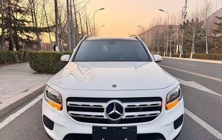 Mercedes-Benz GLB, 2021 год, 2 020 000 рублей, 2 фотография