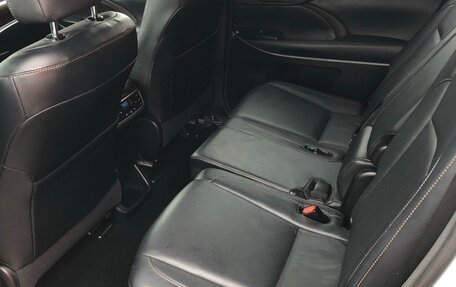 Toyota Highlander III, 2014 год, 3 500 000 рублей, 4 фотография