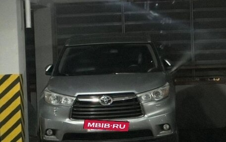 Toyota Highlander III, 2014 год, 3 500 000 рублей, 7 фотография