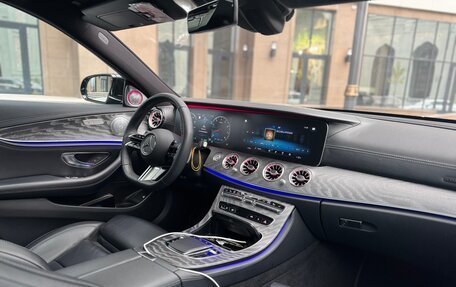 Mercedes-Benz E-Класс, 2020 год, 4 450 000 рублей, 12 фотография