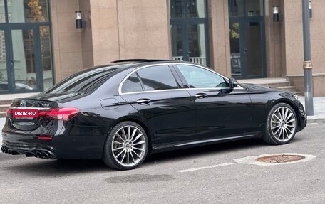 Mercedes-Benz E-Класс, 2020 год, 4 450 000 рублей, 3 фотография