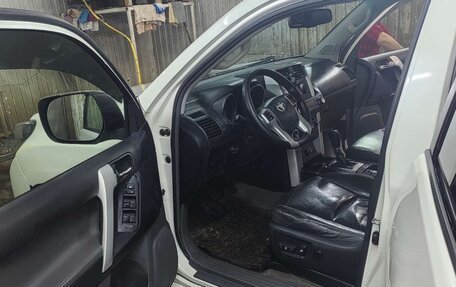 Toyota Land Cruiser Prado 150 рестайлинг 2, 2010 год, 2 200 000 рублей, 8 фотография