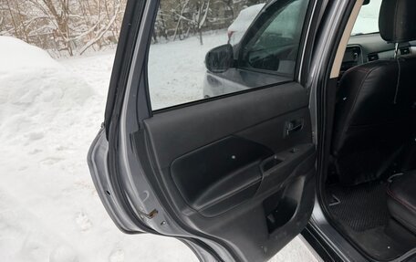 Mitsubishi Outlander III рестайлинг 3, 2012 год, 1 000 000 рублей, 10 фотография