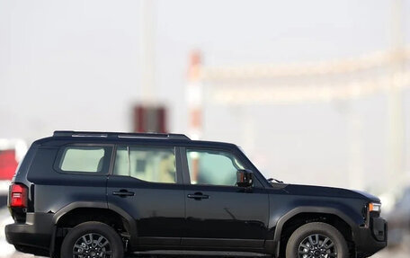 Toyota Land Cruiser Prado, 2025 год, 9 940 000 рублей, 3 фотография